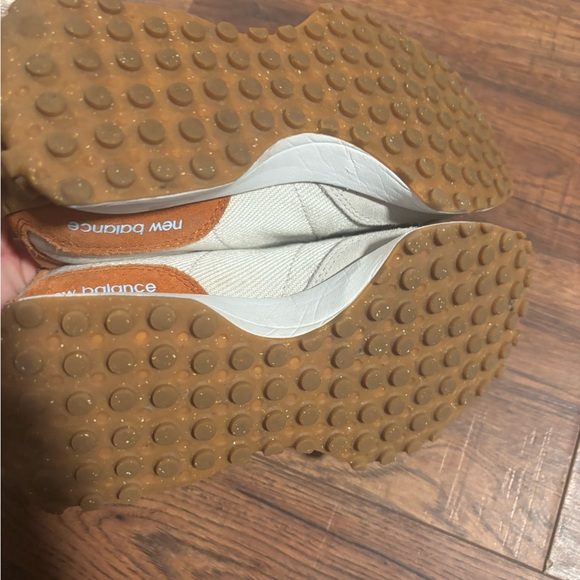 New Bound 327 - Picture 7 of 9